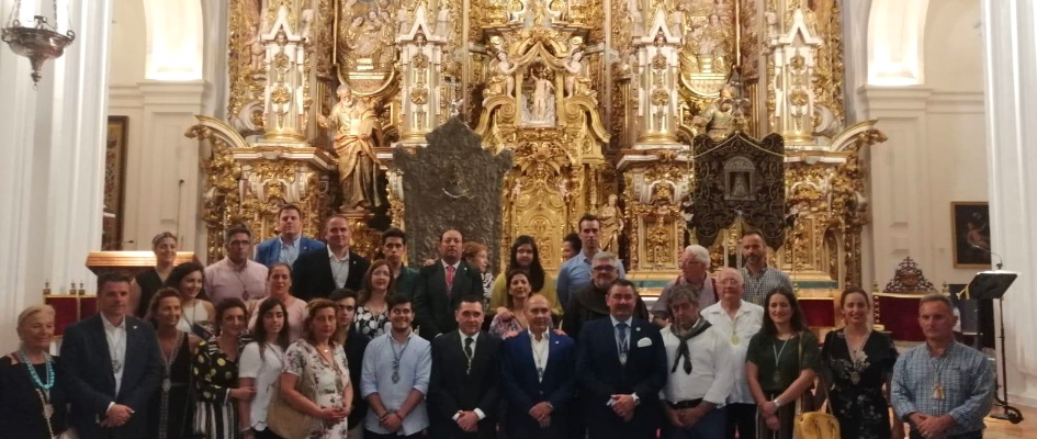 LA HERMANDAD DEL ROCÍO CELEBRA SU SANTO ROSARIO
