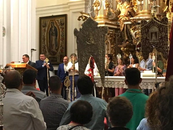 LA HERMANDAD DEL ROCÍO CELEBRA SU SANTO ROSARIO I
