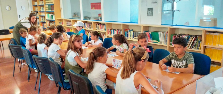 Visita biblioteca Instituto Ballor (1)