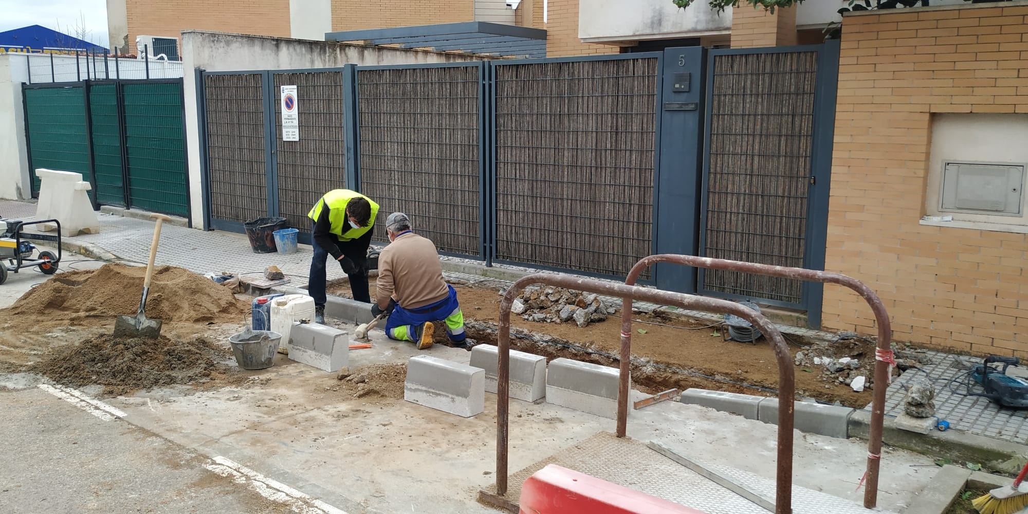 ca0b41aa-cfc1-4a34-a729-d5bc63447ad0