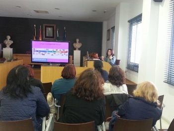 charla_mujer_redes_sociales