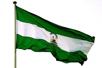 la-verde-y-blanca-bandera-andalucia